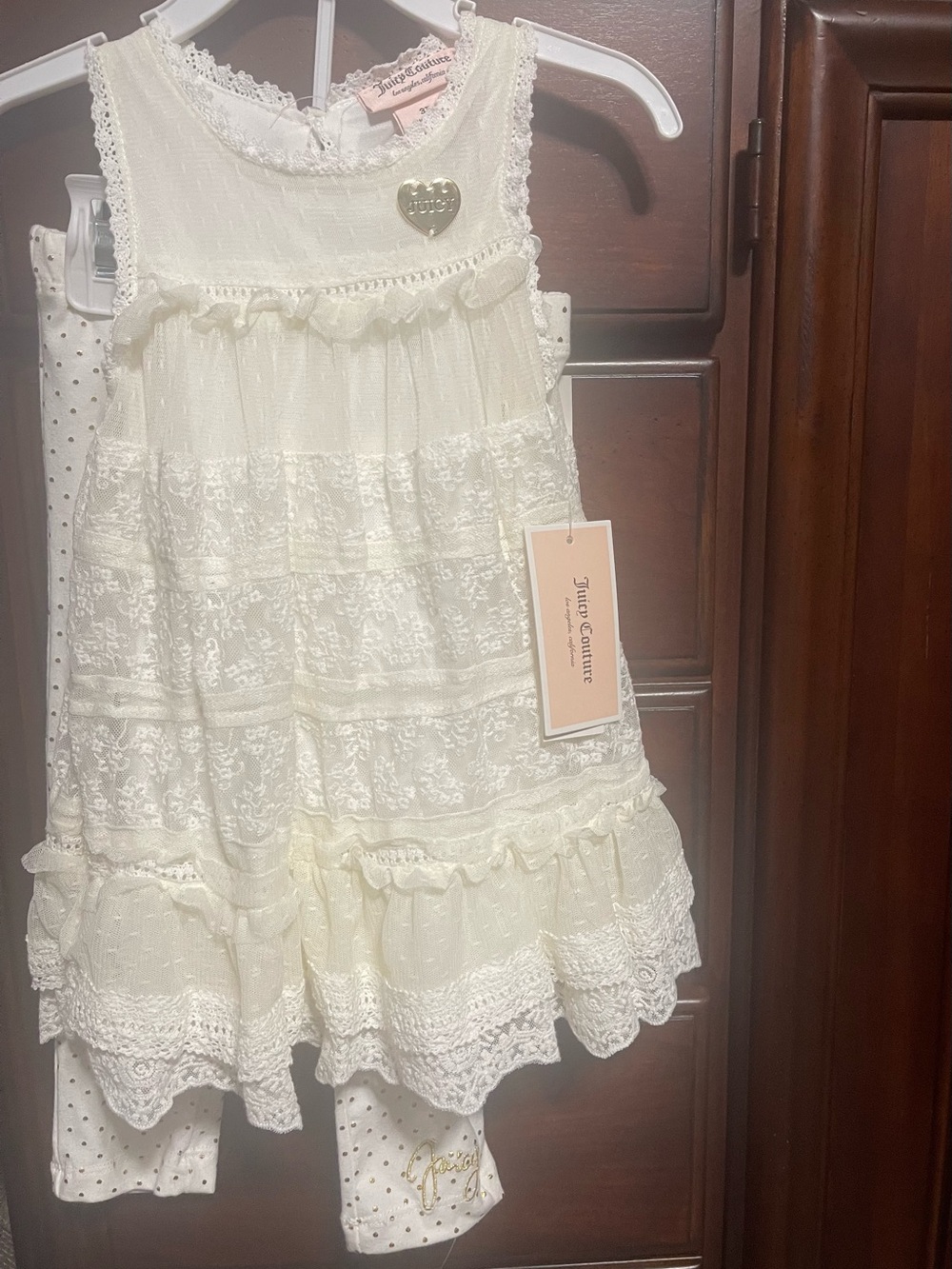 NWT- Juicy Couture Ivory Lace Tiered sleeveless shirt with leggings with charm!